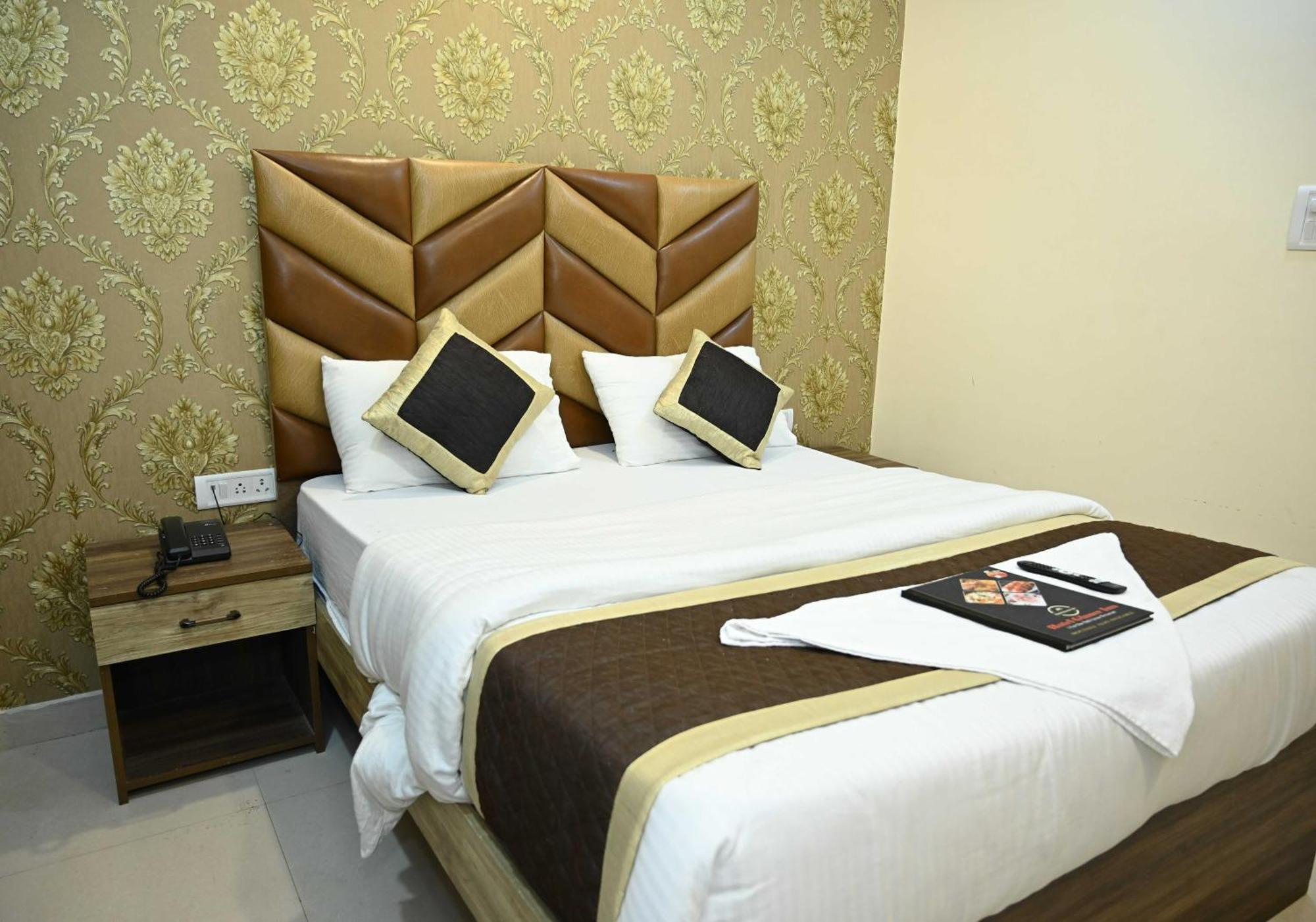 Super Hotel O Glance Inn Πάτνα Εξωτερικό φωτογραφία